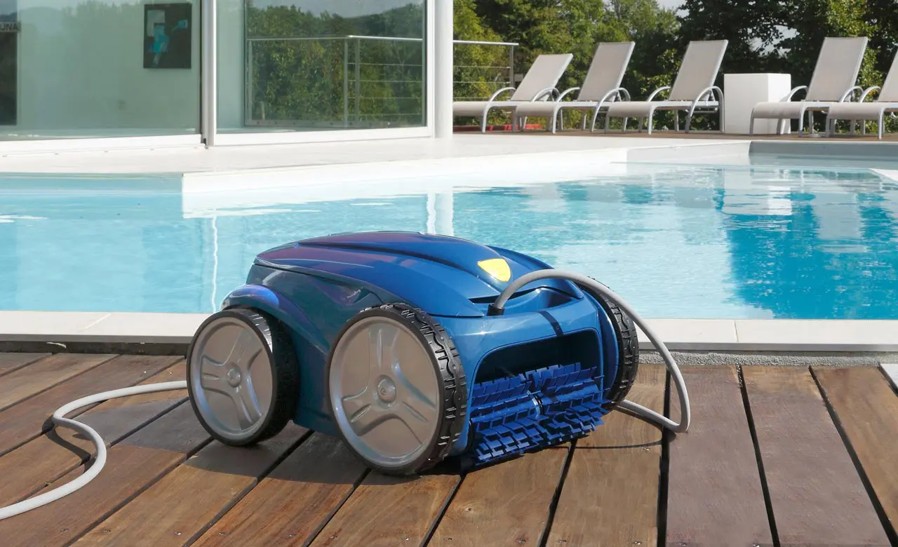 Roboter Reinigung Swimmingpool